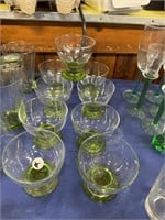 GREEN ACCENT GLASSES