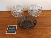 Lot of Ruffled/Patterned Glass Bowls