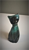 Blue Mountain Pottery Small Cat NB: Small Damage