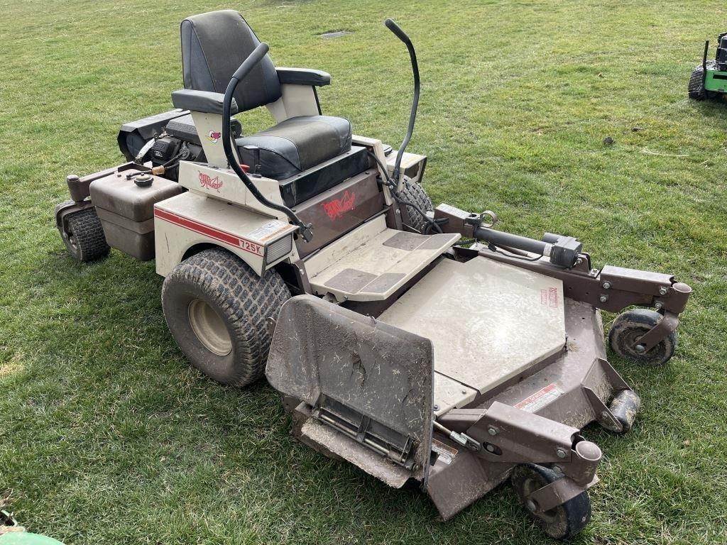 Grasshopper 725K Zero Turn lawnmower