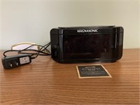 Magnasonic Alarm Clock/Radio