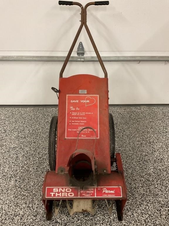 SAVE YOUR HEART ANTIQUE SNOWBLOWER W/ BRIGGS &