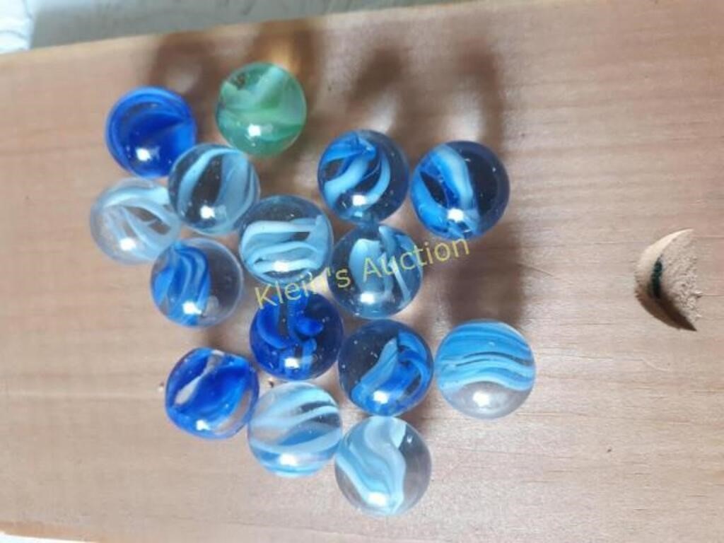 Lot Of 15 Marbles Toys 5/8" Blues & Greens Wire Pu