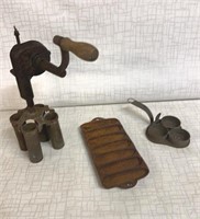 Facil Cast Iron & Copper Hand Crank (Wood Handle)