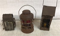 3)  Antique Lanterns: 19th Century Carriage