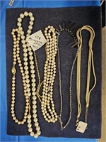 LOT NECKLACES - RIGHT SIDE DISPLAY STAND