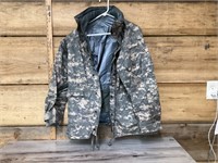 Military rain jacket with hood size medium