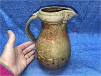 Vtg signed pottery pitcher - 8.5in tall