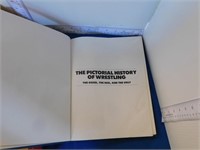 BOOK PICTORAL HISTORY OF WRESTLING 1985