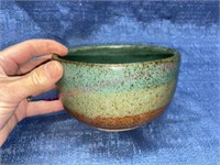 Vtg signed pottery bowl - 5.5in diameter