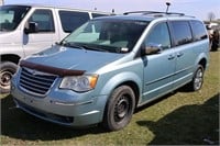 2008 CHRYSLER TOWN & COUNTRY WHEELCHAIR ACCESSIBLE