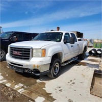 2009 GMC 3500 Gas 654000 km 2WD