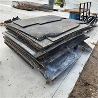 Skid of 4'× 5' heavy rubber mats