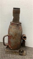Vintage hydraulic bottle Jack