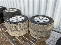 4 Tires & Rims LT245/75R17