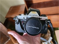 Olympus Camera, Case