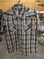Large flannel shirt pearl like snap