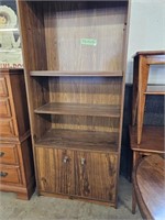 BOOK CASE WITH 3 SHELVES DOUBLE DOORS