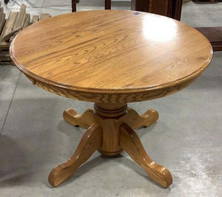 Round wooden table 42x42x30