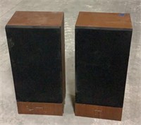 2 Optimus speakers 11x14x30