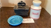 Cast-iron stove Cookie jar, Cream milk can