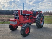 1976 International Harvester 1466 Black Stripe