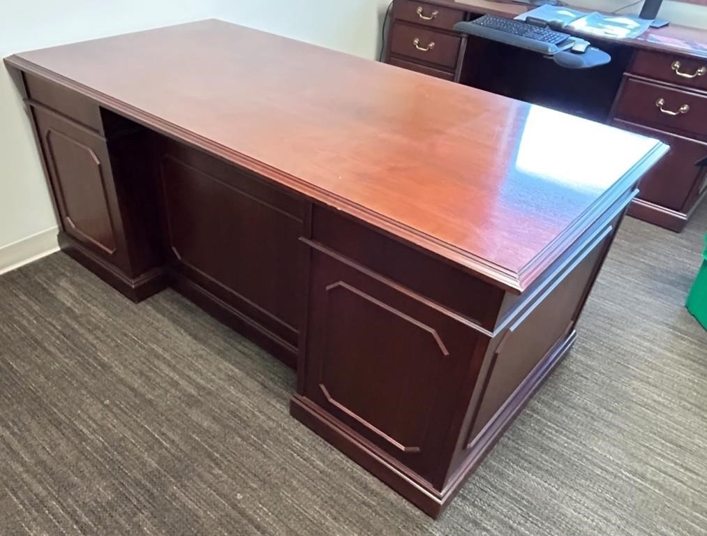 BUSINESS EQUIPMENT AUCTION - OFFICE FURNITURE - SEATING