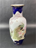 Shibata Chinaware Vase