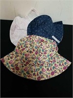 Three new reversible children's bonnets