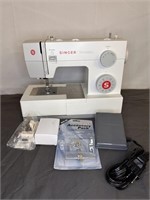 Singer Scholastic 5523 Sewing Machine