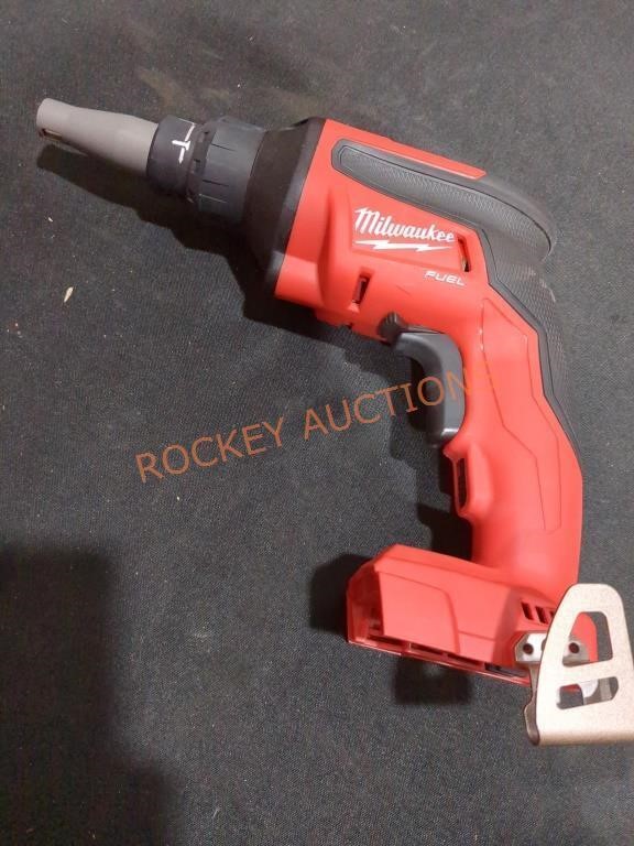 498 TOOLS, TOOLS, AND MORE TOOLS ONLINE AUCTION IN NORTH'D