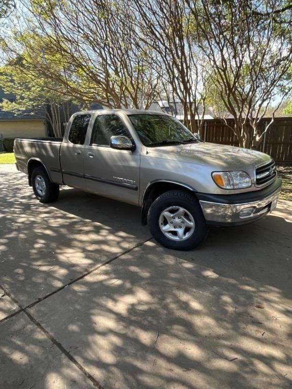 2001 Toyota Tundra 4 Door Pick Up Truck, Low Miles