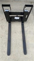 AGT Mini Track LoaderQuick-Attach 36" Pallet Forks