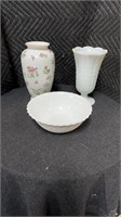 Vases milk glass bowl