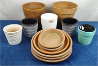 Assorted Plant Pots & Clay Trays