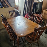 Kitchen Table w/ 6 Chairs