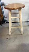 2’ Wooden Stool