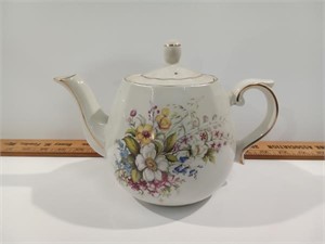 Ellgreave Genuine Ironstone Vintage Teapot