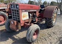 INTERNATIONAL 884 Tractor, Diesel
