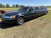 Limo town car