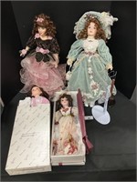 4 Victorian Style Porcelain Dolls, 2 Doll Stands.