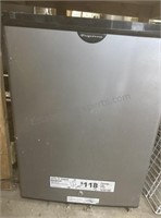 FRIGIDAIRE 2.8 Cu Ft Compact Refrigerator Shop