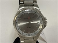 Suisse Echnik Quartz Watch