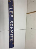 Lee Schmitz sign