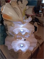 Shell fountain works with lights 19"  tall