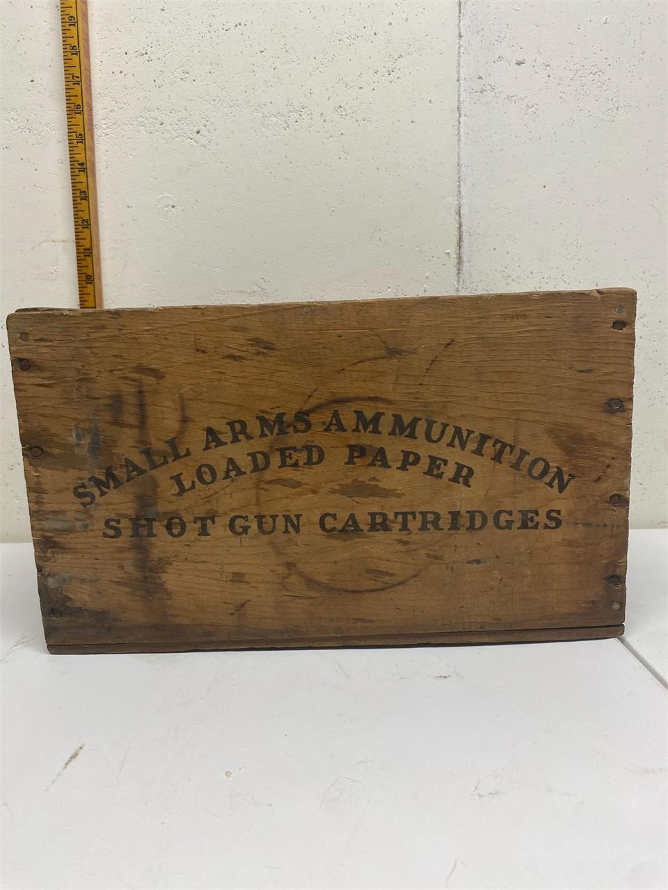 Shotgun cartridge box
