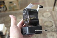 SUCTION CUP PENCIL SHARPENER