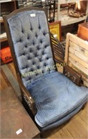 VINTAGE CHAIR