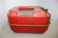 Metal 2.5 Gallon Gas Can