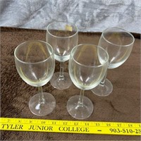 Set of 4 Luminarc Stemmed Wine Glasses France